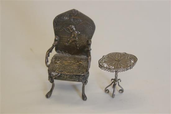 Silver chair and table(-)